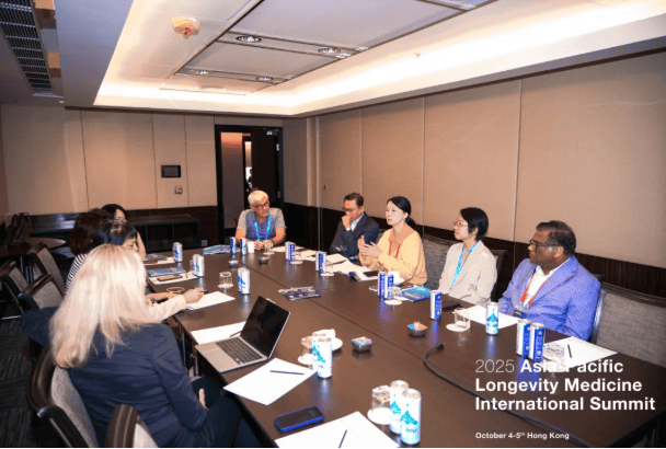 完美公司亮相亚太长寿医学国际峰会