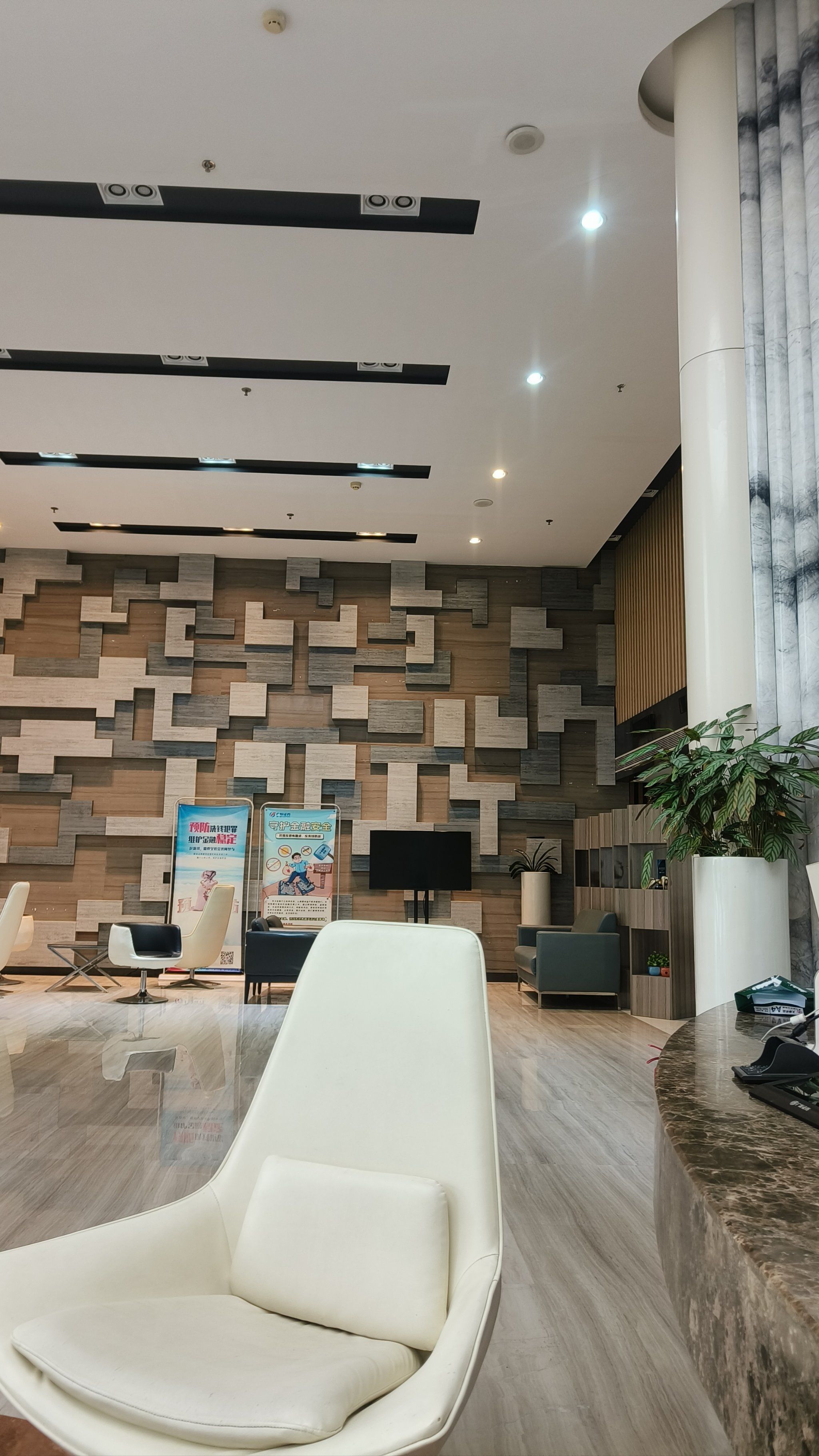 证券公司工作是什么(在证券公司工作是一种什么样的体验?)